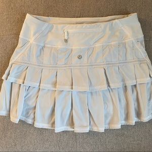 White lululemon pace setter tennis skirt size 4